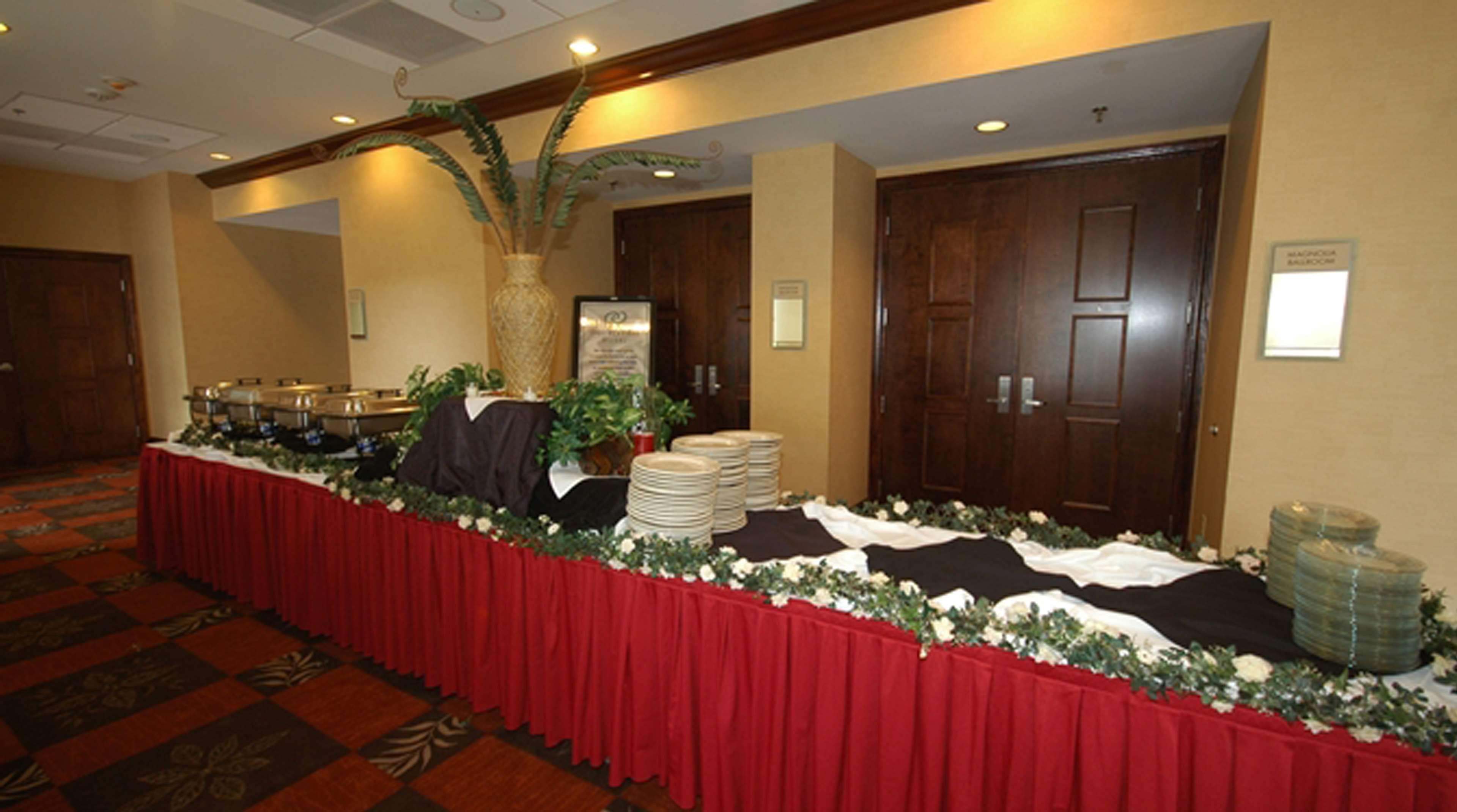 Doubletree By Hilton Rocky Mount Hotel Restaurant photo